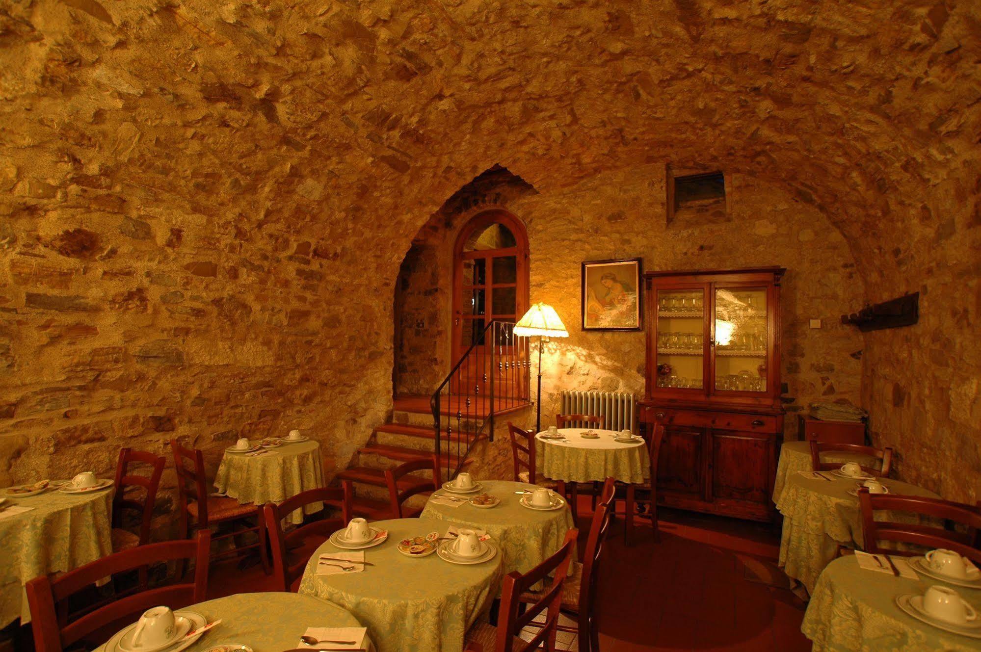 Albergo Il Colombaio Castellina in Chianti Εξωτερικό φωτογραφία